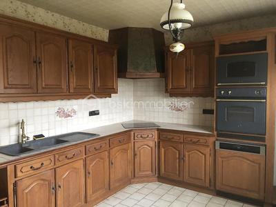 Maison traditionnelle - 80 m² - 4 pièces