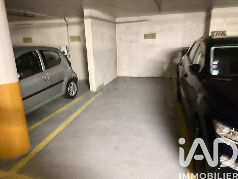 Parking - 13 m²