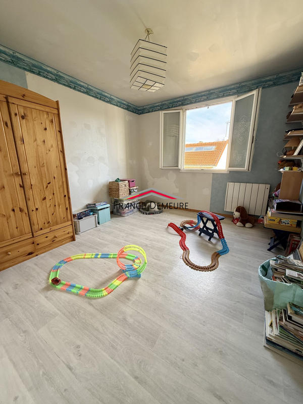 Maison - 140 m² - 7 pièces