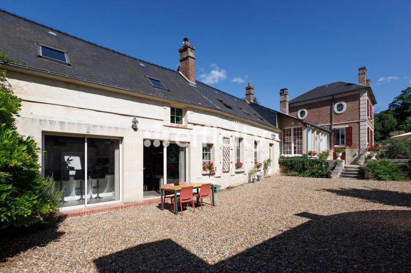 Maison - 229 m² - 9 pièces