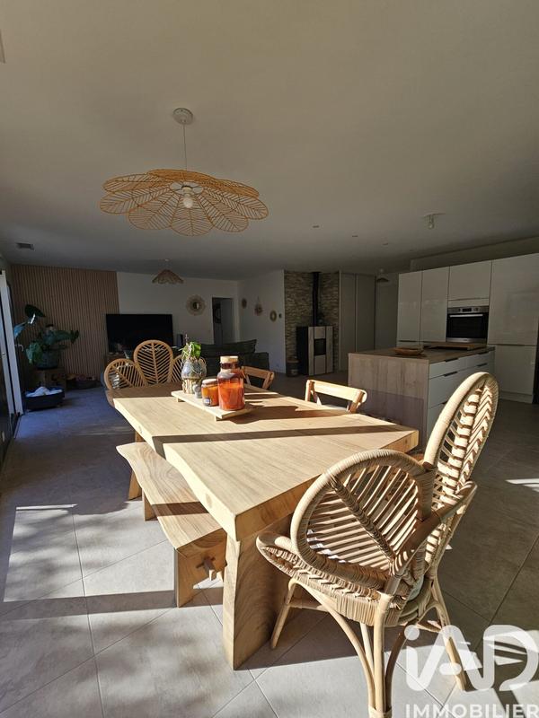 Maison - 106 m² - 4 pièces