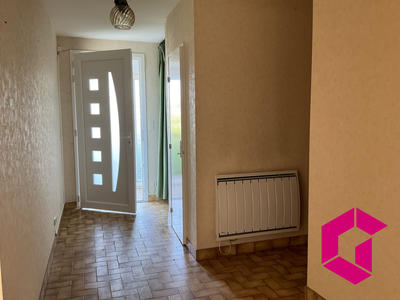 Maison - 111 m² - 6 pièces