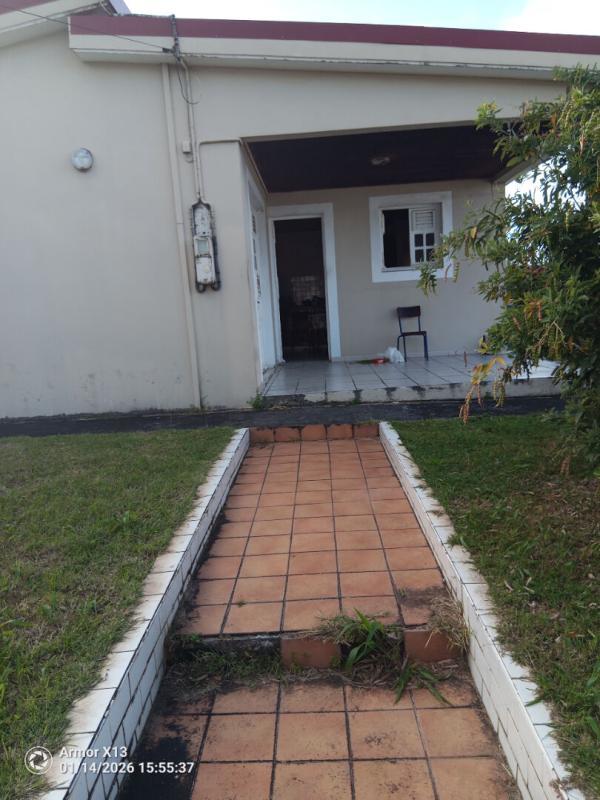 Maison - 206 m² - 4 pièces