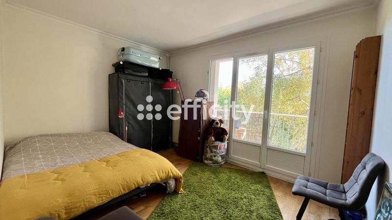 Appartement - 100 m² - 4 pièces