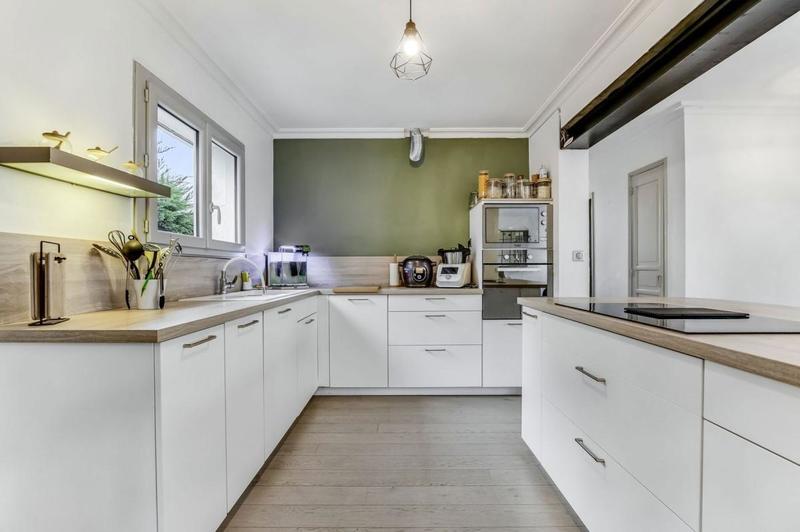 Maison - 135 m² - 6 pièces