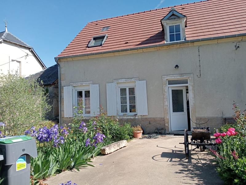 Maison - 215 m² - 10 pièces