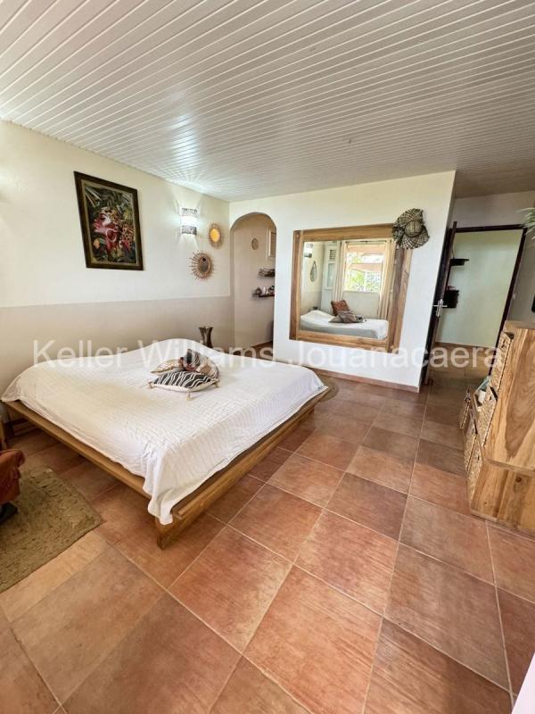 Villa - 239 m² - 3 pièces