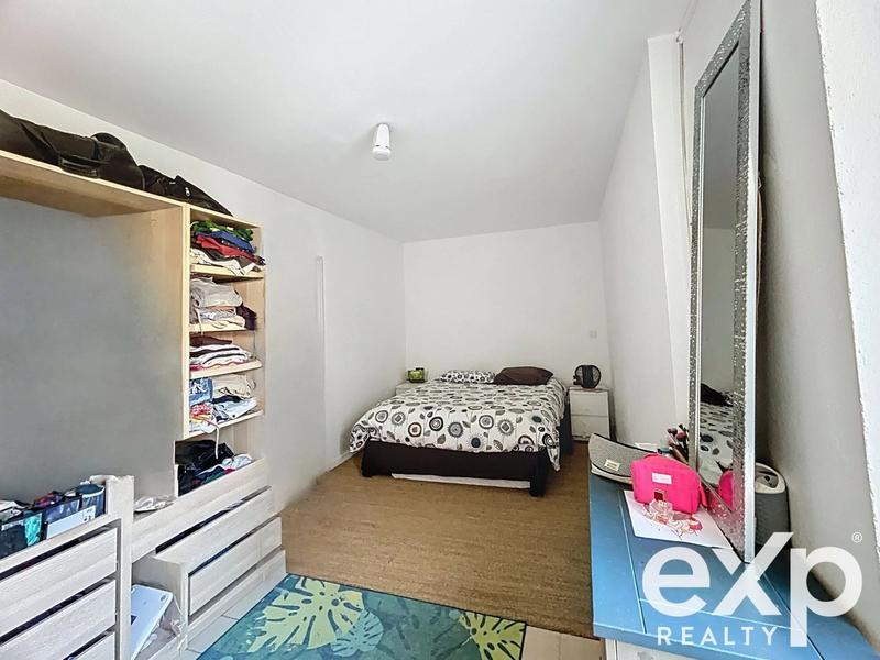 Maison - 209 m² - 9 pièces