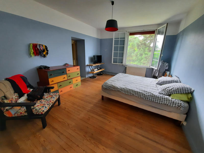 Maison - 237 m² - 6 pièces