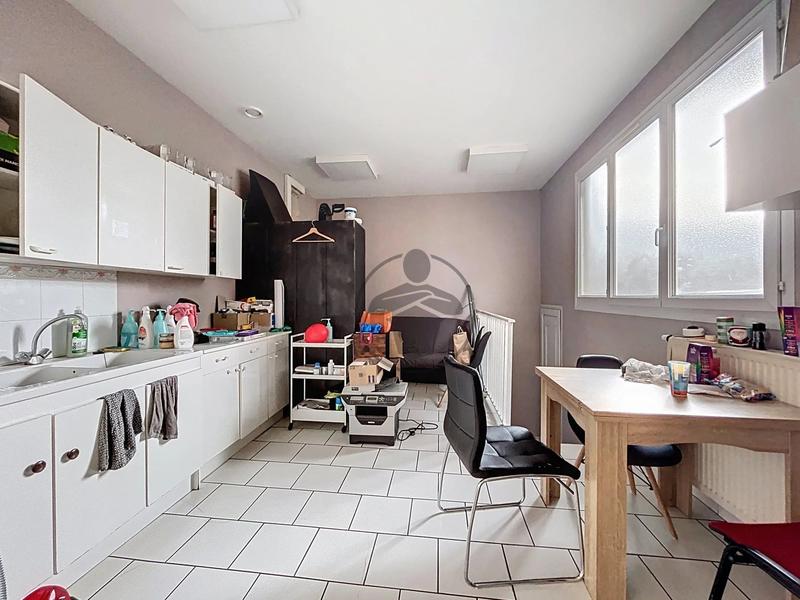 Bureau - 275 m² - 12 pièces