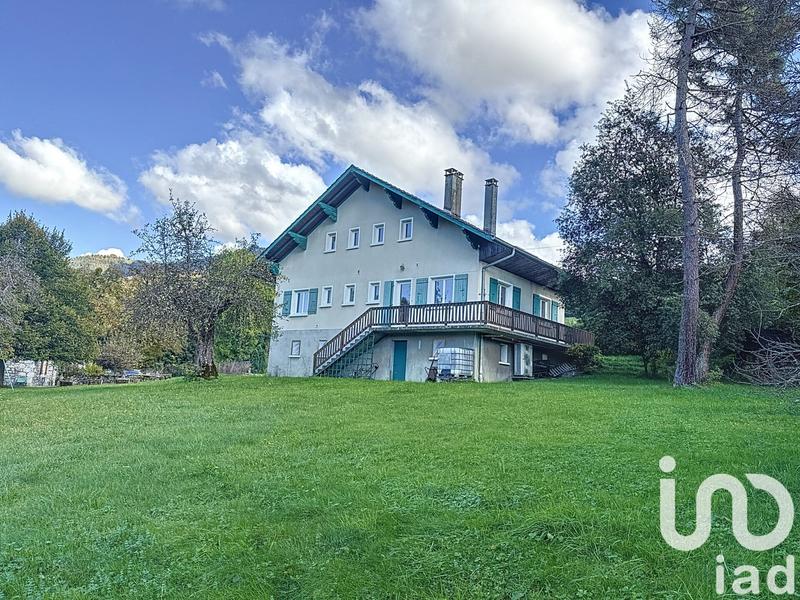 Maison - 163 m² - 9 pièces