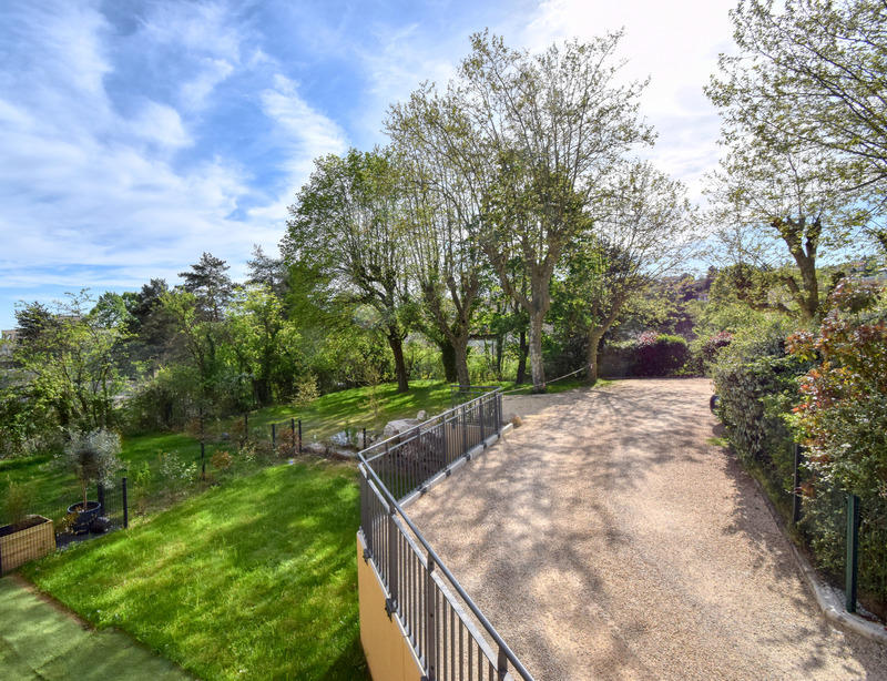 Appartement - 82 m² - 4 pièces