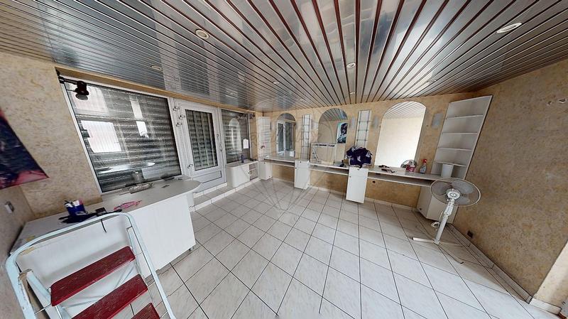 Local commercial - 24 m² - 1 pièce