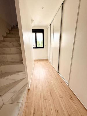 Maison - 159 m² - 5 pièces