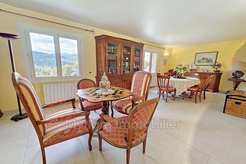 Maison - 177 m² - 5 pièces