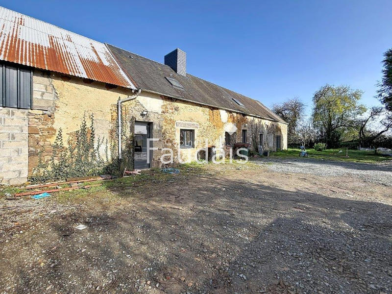 Maison de village - 160 m² - 10 pièces