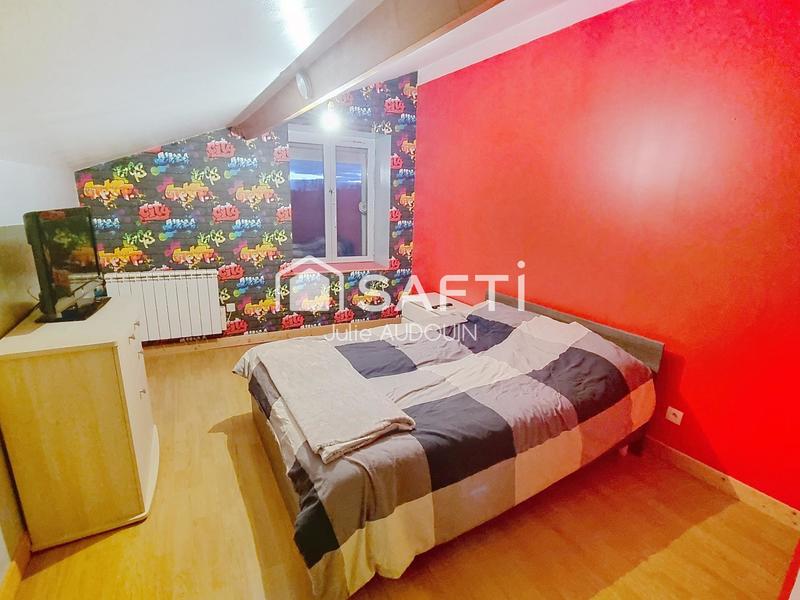 Maison - 217 m² - 9 pièces