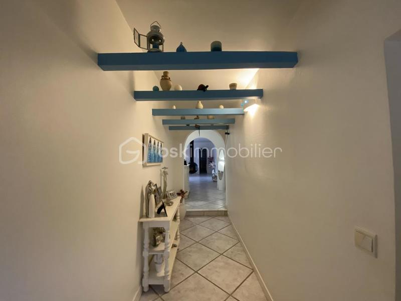 Maison traditionnelle - 190 m² - 7 pièces