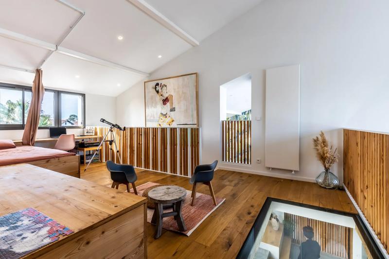 Maison - 180 m² - 5 pièces