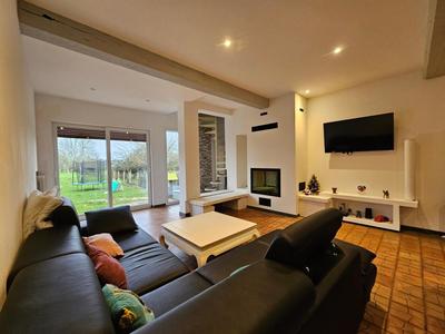 Maison - 185 m² - 6 pièces