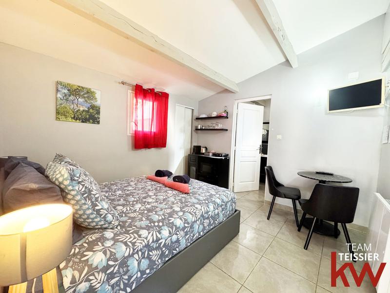 Maison - 301 m² - 5 pièces