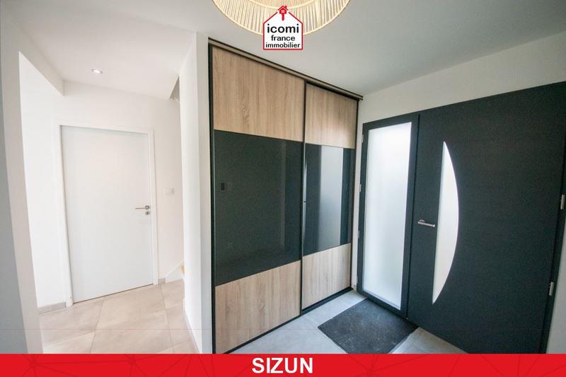 Maison - 220 m² - 6 pièces