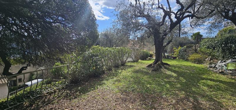 Maison - 210 m² - 10 pièces