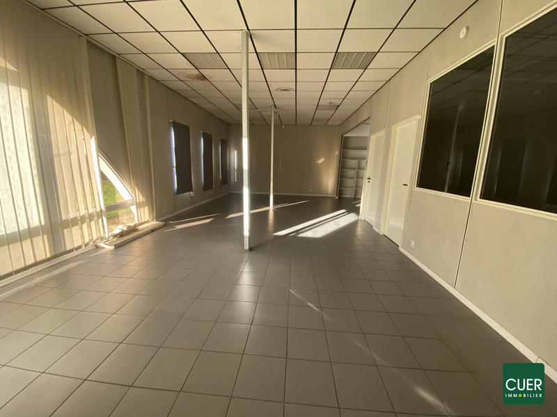 Local commercial - 248 m² - 5 pièces