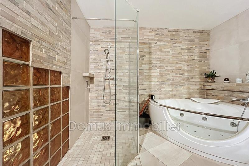 Mas - 141 m² - 6 pièces