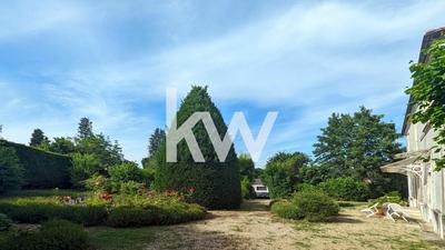 Maison - 210 m² - 8 pièces