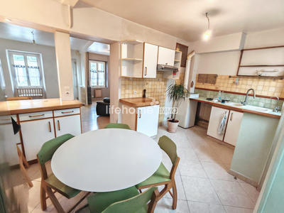 Maison - 104 m² - 5 pièces