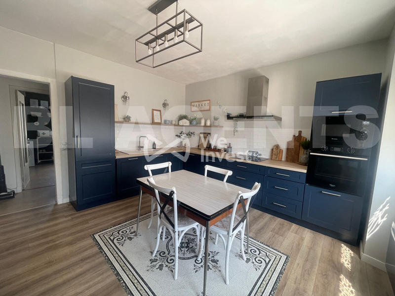 Maison - 166 m² - 7 pièces