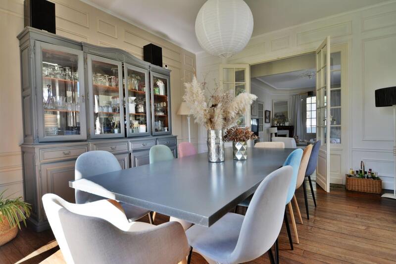 Maison - 180 m² - 7 pièces