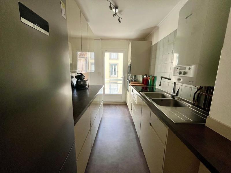 Appartement - 77 m² - 3 pièces