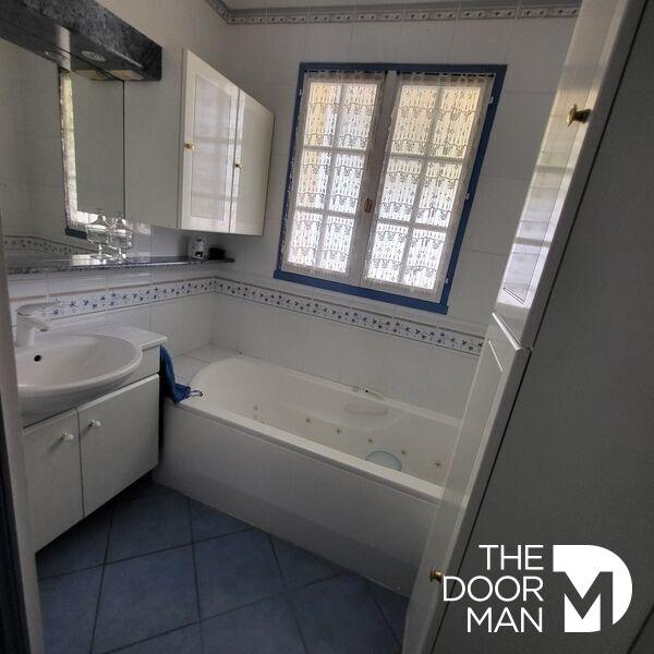 Maison - 178 m² - 7 pièces