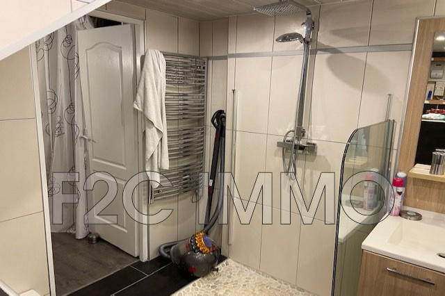 Maison - 95 m² - 4 pièces