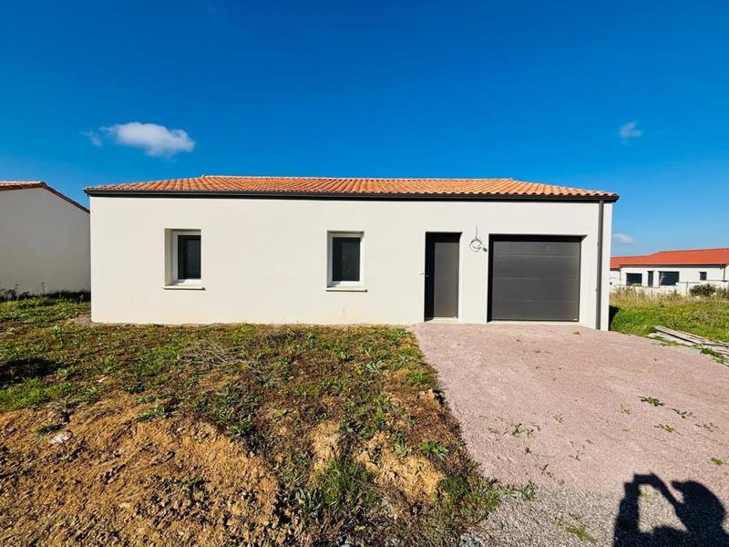 Maison - 92 m² - 5 pièces