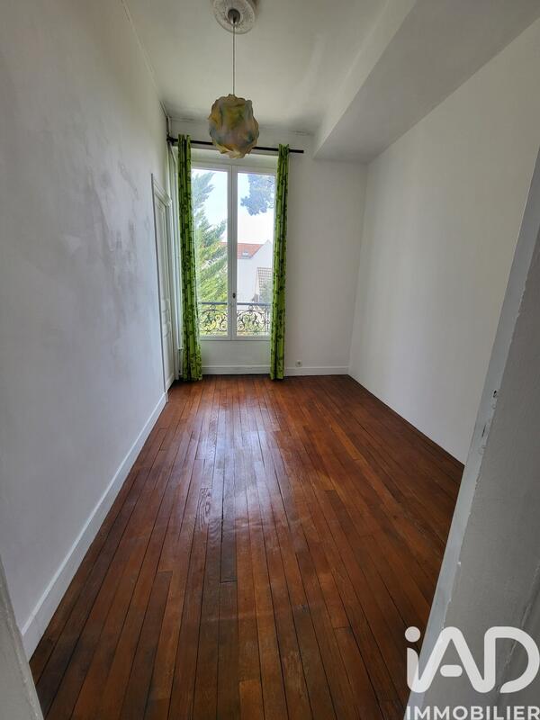 Maison - 210 m² - 7 pièces