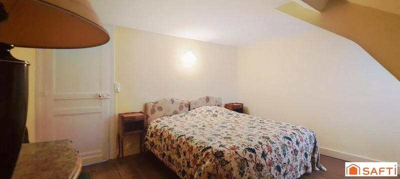 Maison de maîtres - 226 m² - 11 pièces