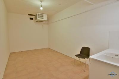 Local commercial - 46 m² - 2 pièces
