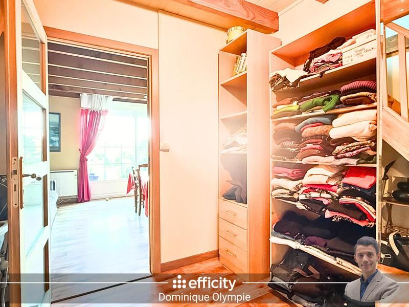 Maison - 340 m² - 16 pièces