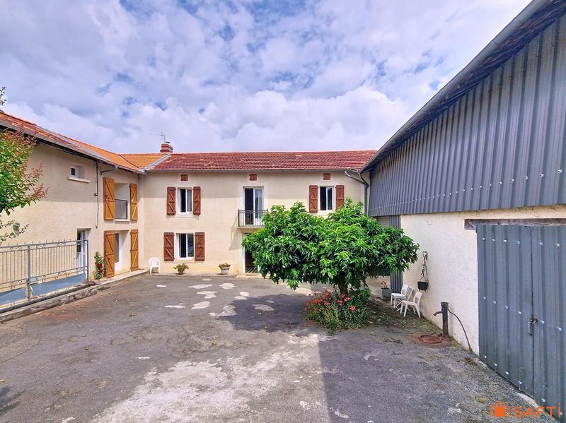 Maison de village - 310 m² - 8 pièces