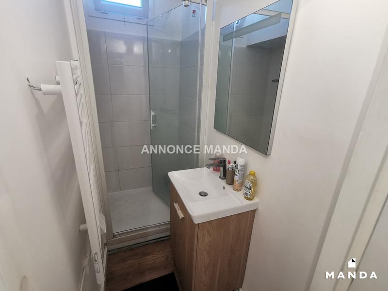 Chambre - 10 m² - 4 pièces