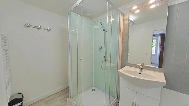 Immeuble - 240 m² - 12 pièces