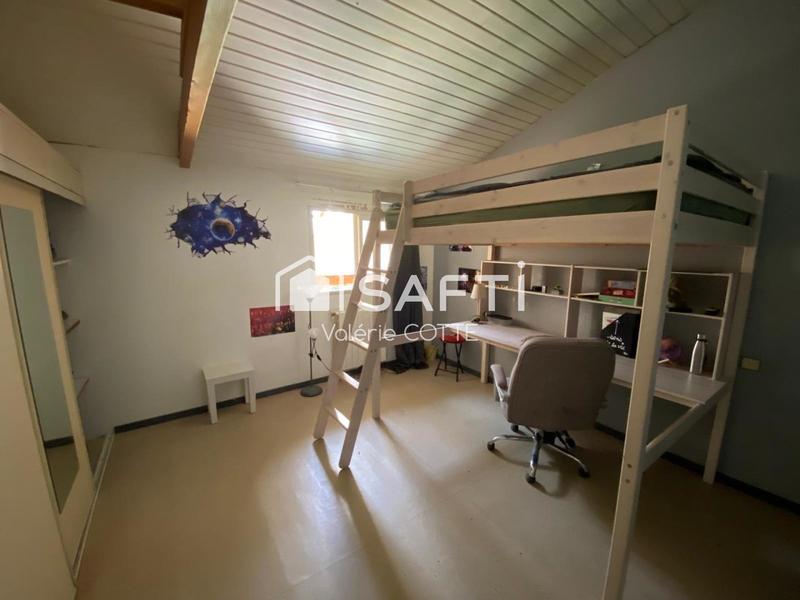 Villa - 360 m² - 9 pièces