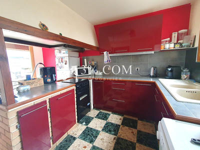 Maison - 91 m² - 5 pièces