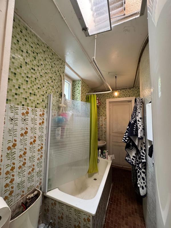 Maison - 270 m² - 11 pièces