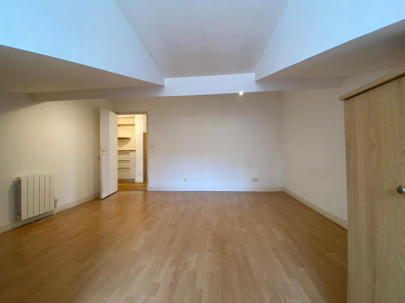 Appartement - 75 m² - 3 pièces
