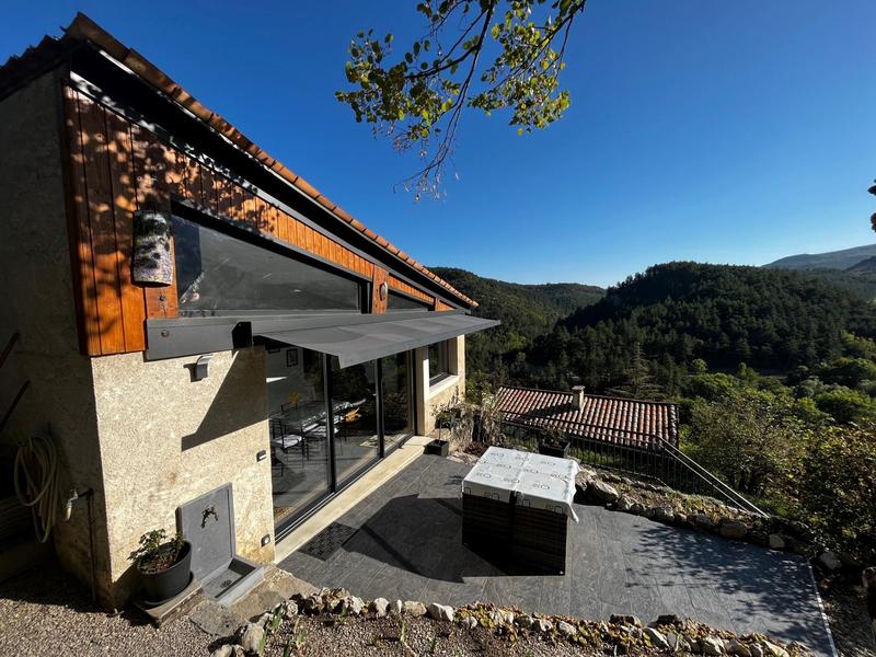 Maison - 89 m² - 3 pièces