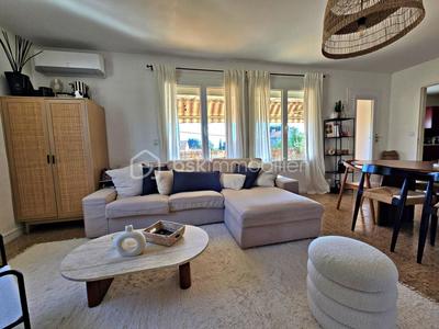 Propriété - 135 m² - 5 pièces